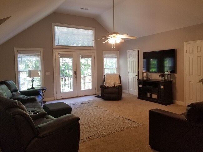 HUGE living room with vaulted ceilings - 2101 Beneventum Ct