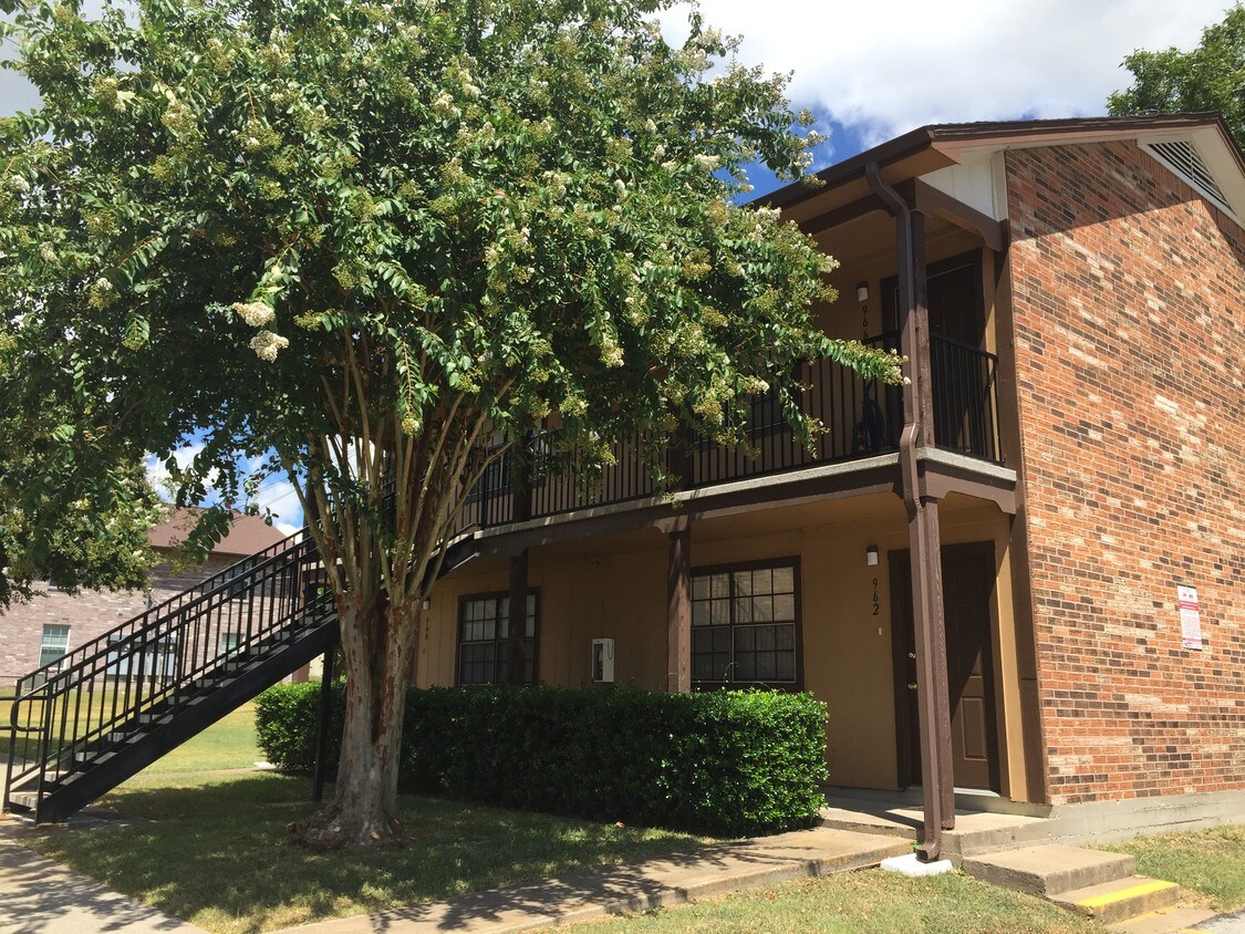 North Park Apartments Brenham, TX