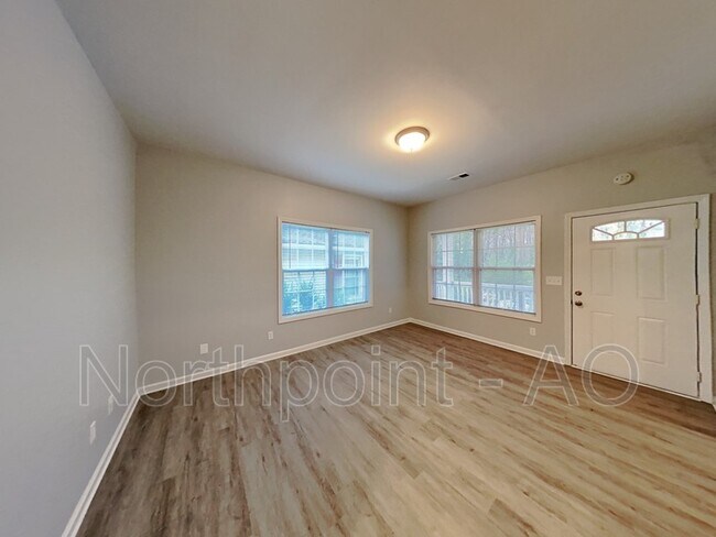Foto del edificio - 1725 Church St NW