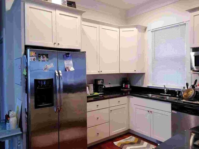 Building Photo - 245 Rutledge Ave