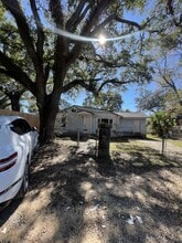 Building Photo - 2015 W Yonge St