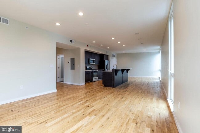 Building Photo - 1317 Frankford Ave