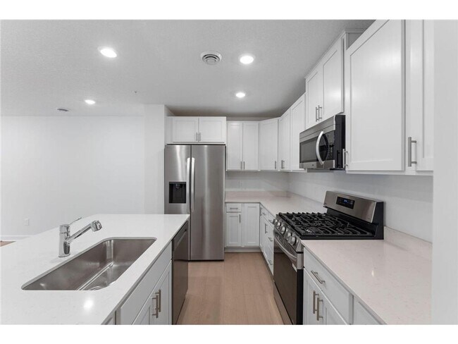 Foto del edificio - Brand New, New Construction! 3 Bed/2.5 Bath Townhouse- Available Now!