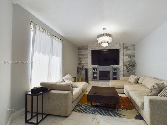 Foto del edificio - 212 SW 179th Ave