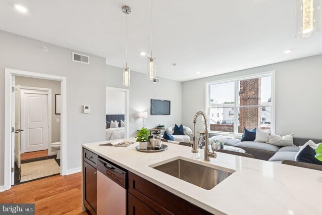 Building Photo - 203 Haverford Ave