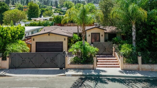 Building Photo - 3184 Dona Sarita Pl