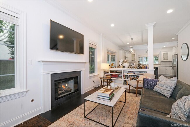 Foto del edificio - 23 Cedar Pl