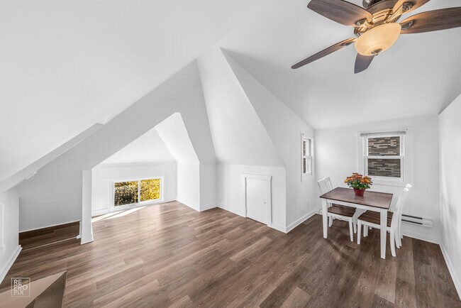 Building Photo - 311 Marengo Ave