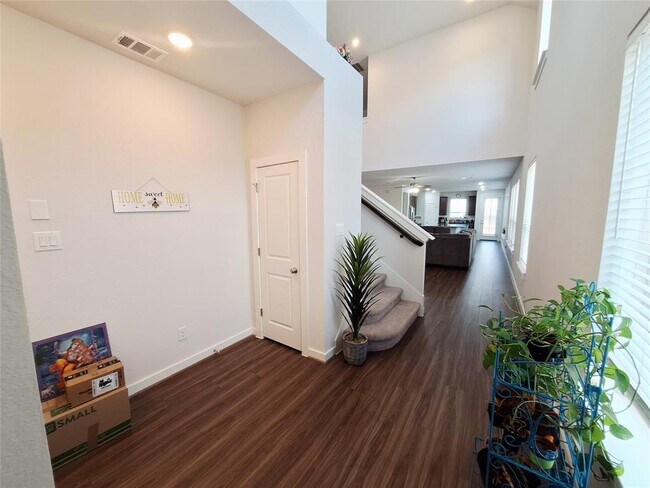 Foto del edificio - 8000 Prairie Rye Dr