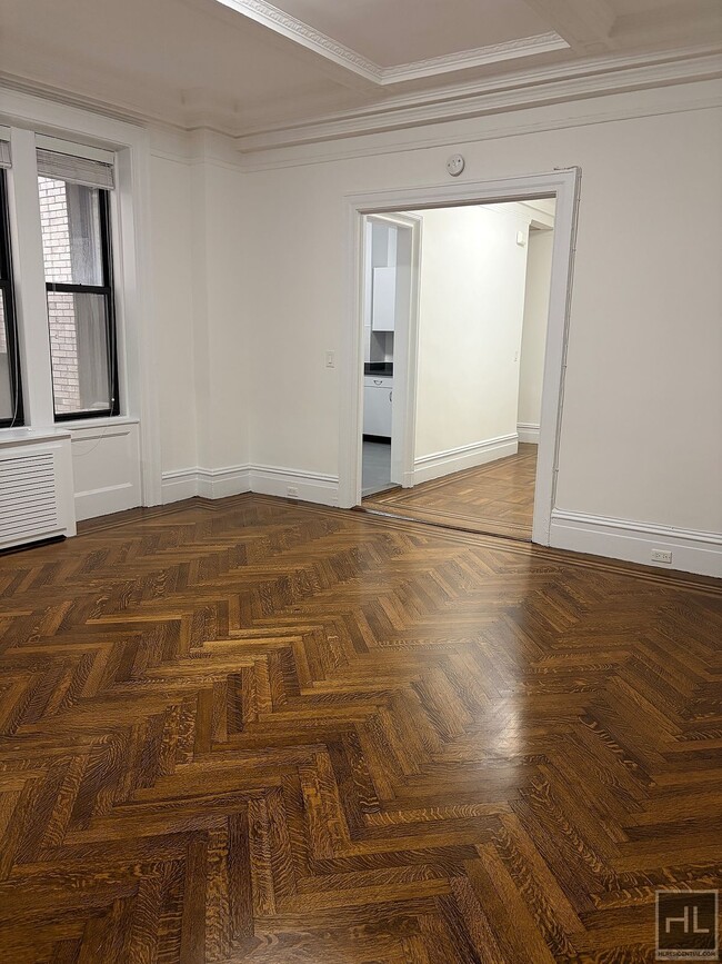 Building Photo - WEST 58 STREET