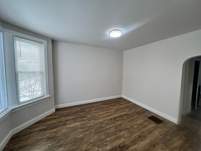 Foto del edificio - 8208 S South Shore Dr