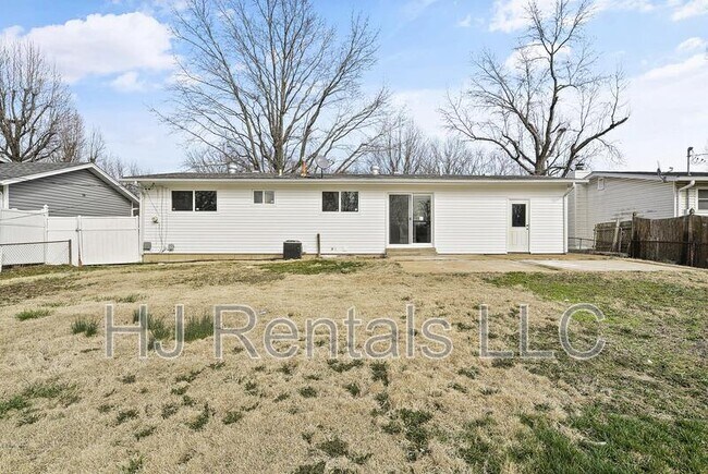 Foto del edificio - 650 Sherwood Dr