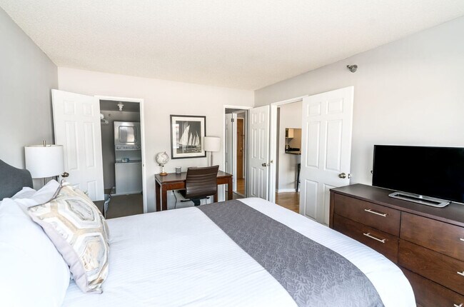 Foto del edificio - 127 Greyrock Pl