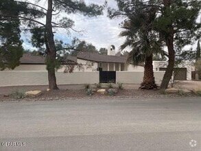 Building Photo - 497 Kingswood Dr
