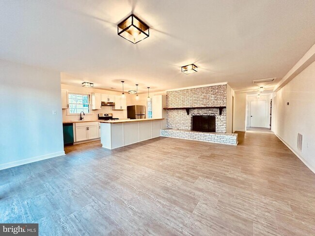 Foto del edificio - 16 W Marshall St