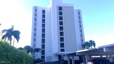 Building Photo - 3300 N Key Dr