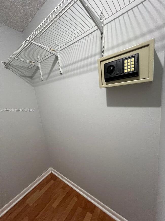 Foto del edificio - 15600 SW 80th St