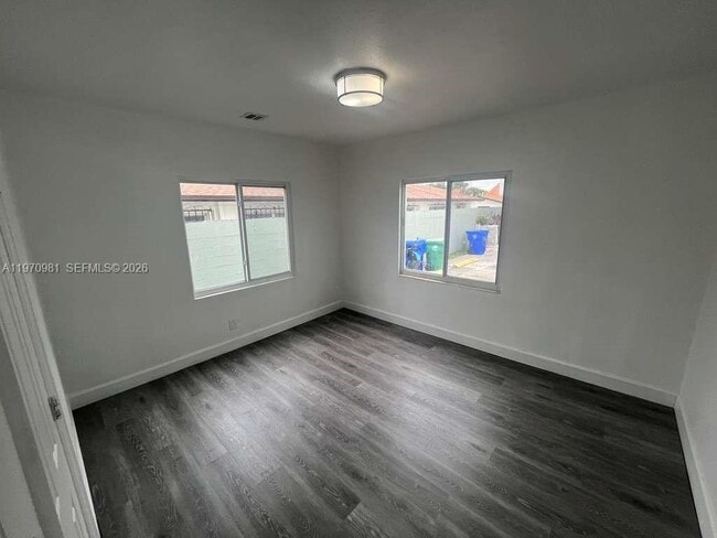 Building Photo - 2758 SW 3rd St