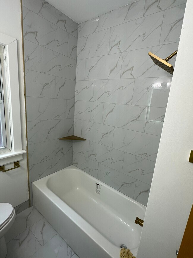 Baño - 16175 Fairfield St