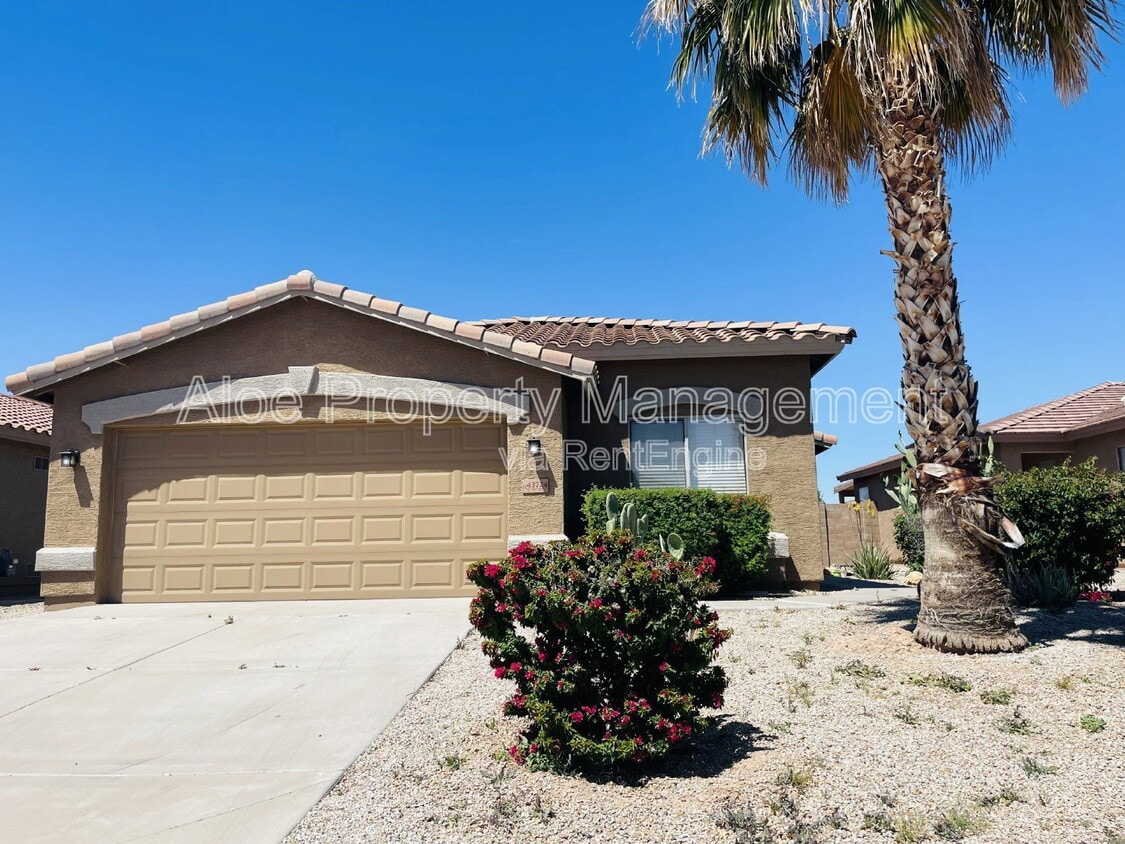 Primary Photo - 43724 Elm Dr