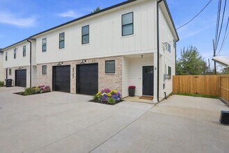 Building Photo - 4723 Mallow St
