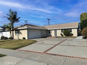 Building Photo - 14332 Thunderbird Cir
