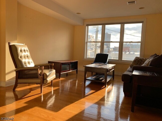Foto del edificio - 544 28th St