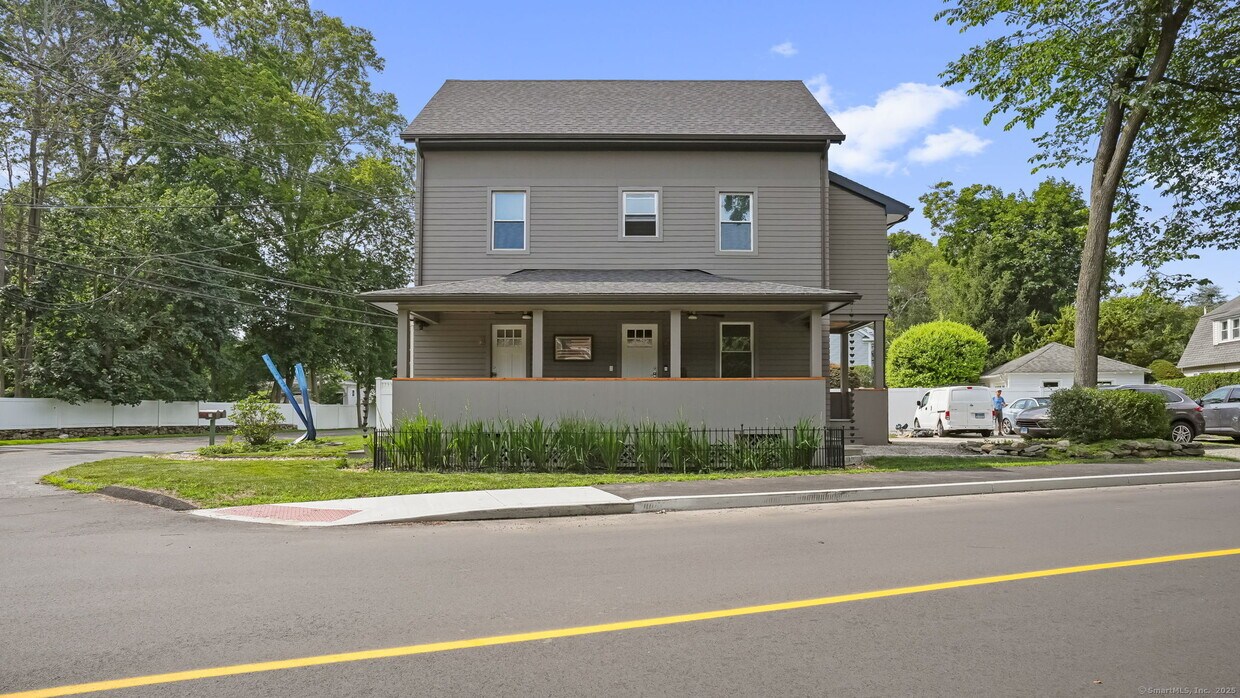 Foto principal - 75 W Parish Rd