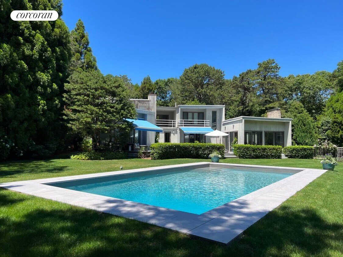 Primary Photo - 18 Merriwood Dr