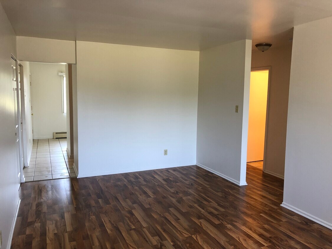 8158 Durbin Terrace Unit C, Crown Point, IN 46307 Apartments in Crown