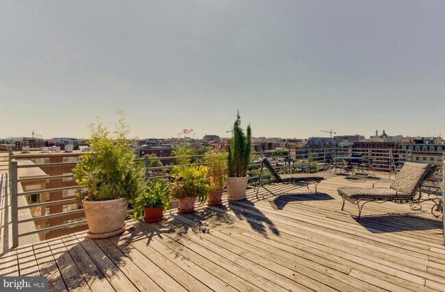 Foto del edificio - 1545 18th St NW