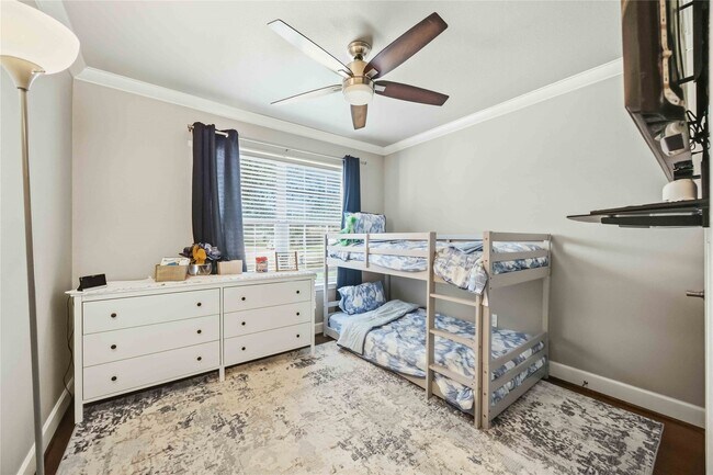 Foto del edificio - 9903 Garnet Springs Dr