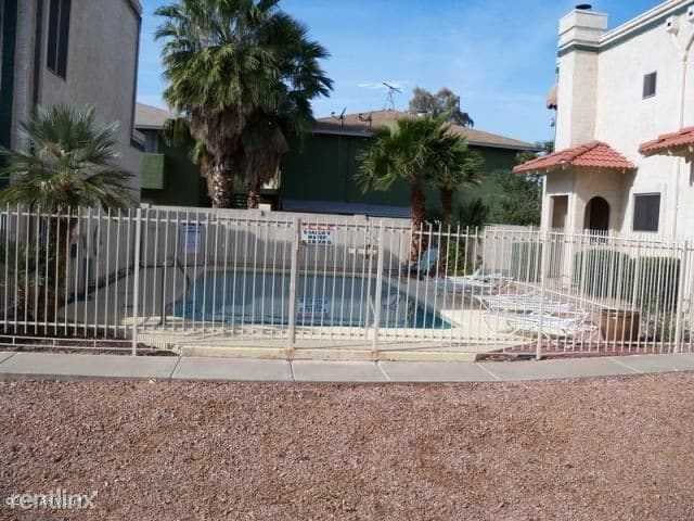 Building Photo - 2 br, 1.5 bath  - 3120 E Paradise Ln Apt 15
