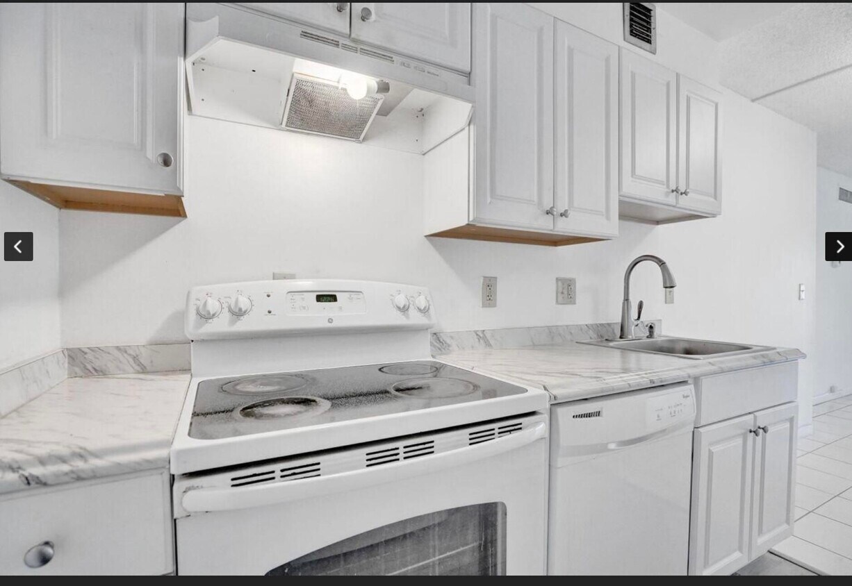 Primary Photo - 634 NW 13th St