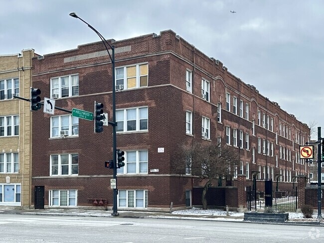 Building Photo - 5670.5 N Ridge Ave