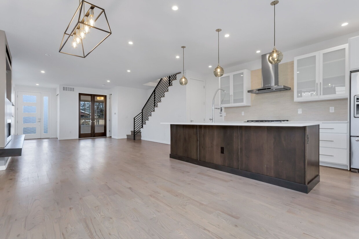 Foto principal - 3633 Pecos St