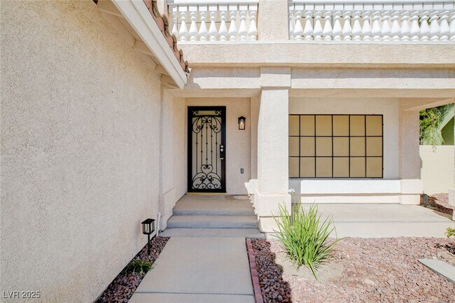 Foto del edificio - 432 Staghorn Pass Ave