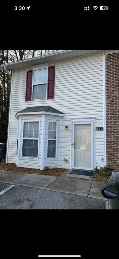 Foto principal - 833 Brickwood Ct