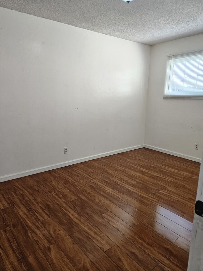 Building Photo - 4420 W 169th St