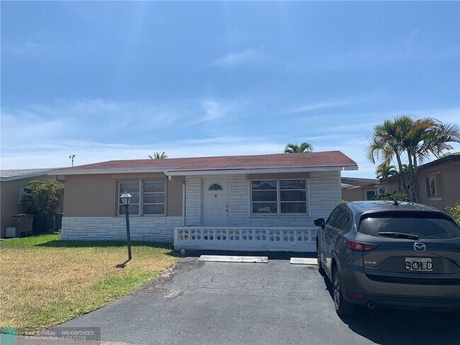 Building Photo - 1280 NW 46th St