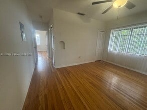 Building Photo - 1421 SW 37th Ave