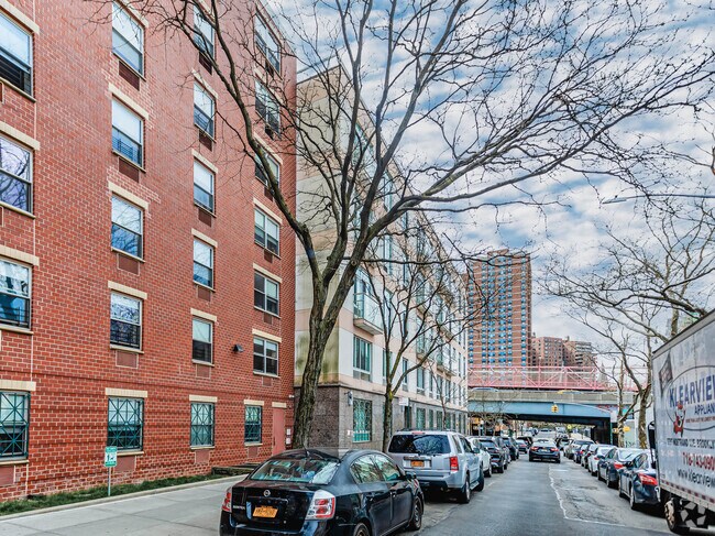Foto del edificio - 78 Ridge St