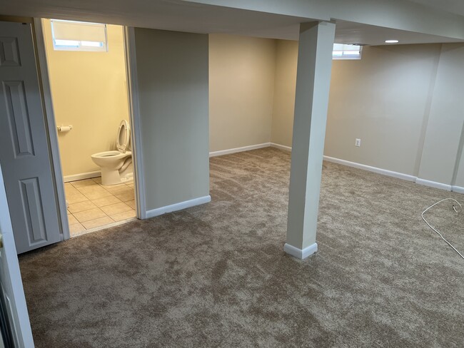 Building Photo - 2809 Curtis Dr