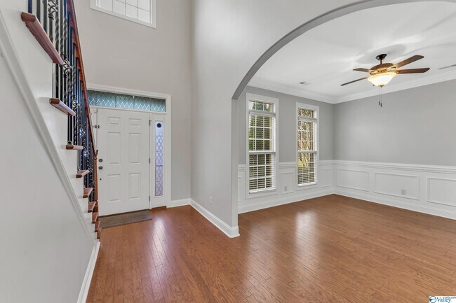Foto del edificio - 16222 Chowning Dr