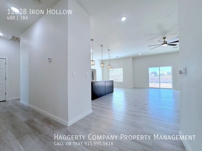 Building Photo - 12028 Iron Holw St