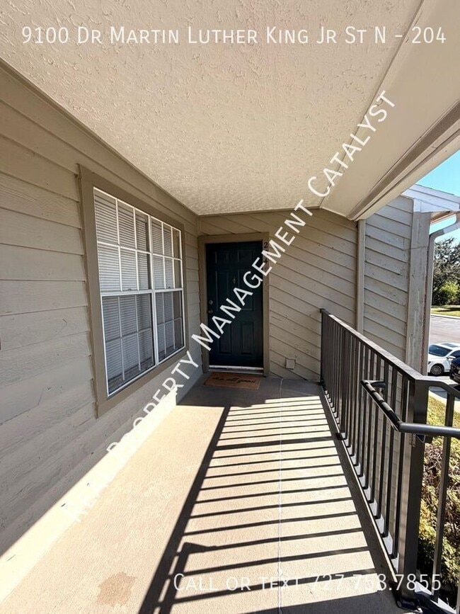 Foto del edificio - 9100 Dr M.L.K. Jr St N