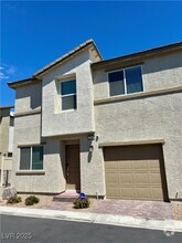 Building Photo - 2746 Champagne Gold Ave