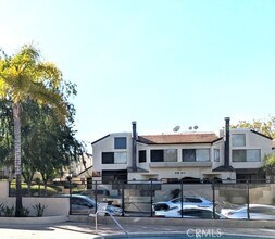Building Photo - 13096 Le Parc Blvd