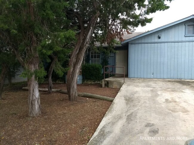 Foto del edificio - 705 Allen St