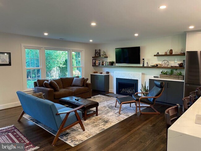 Foto del edificio - 7308 Idylwood Rd